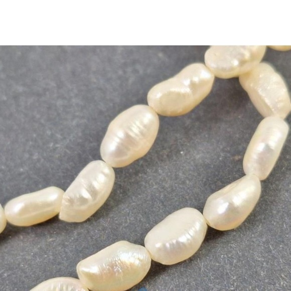 Vintage Mother of Pearl Tassel and Pearl Necklace - Picture 5 of 8